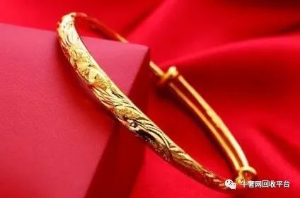 999与9999黄金回收，价格差异与市场解析