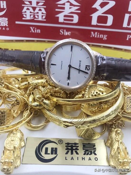 黄金回收，附近典当行的便捷选择