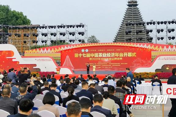 黄金价格走势图30年，全球金融风云的晴雨表