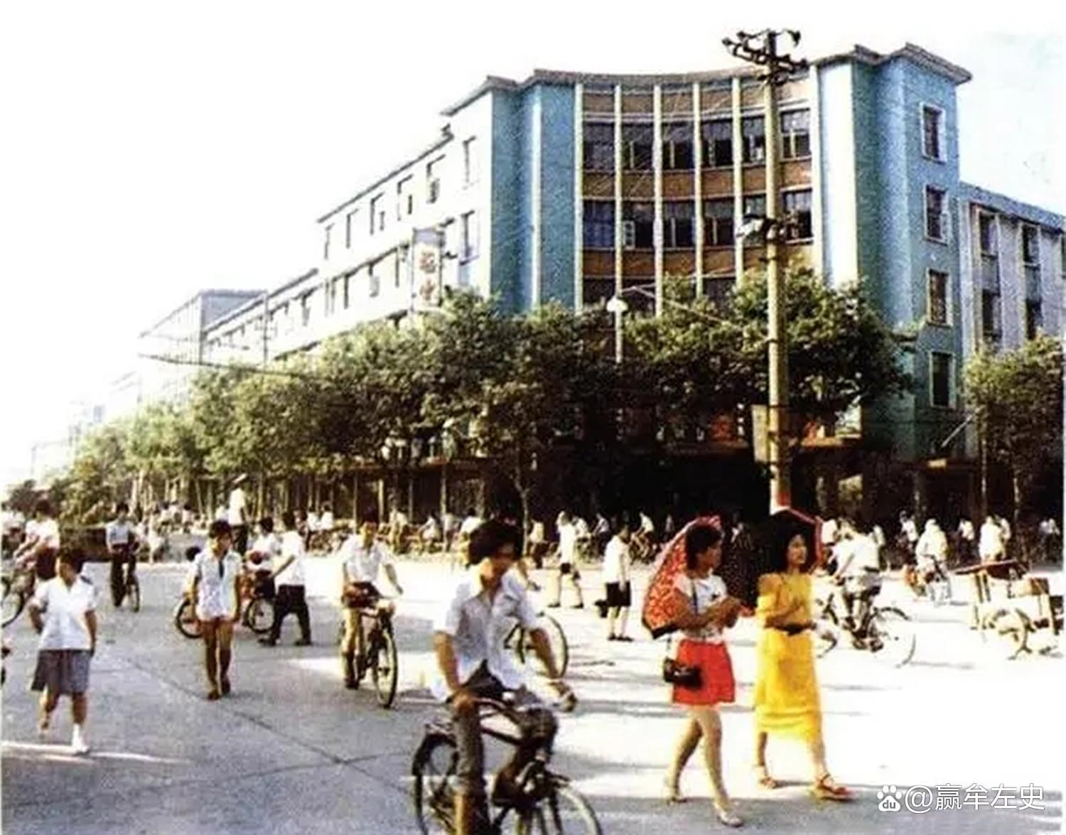 能否在金店经营中实现一年盈利100万？
