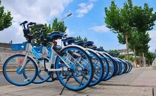 黄金价格波动，2022年黄金一克多少钱的背后