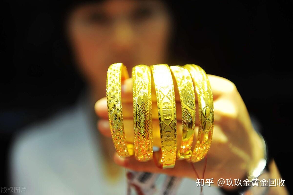 今日黄金回收价，一克黄金的金彩瞬间