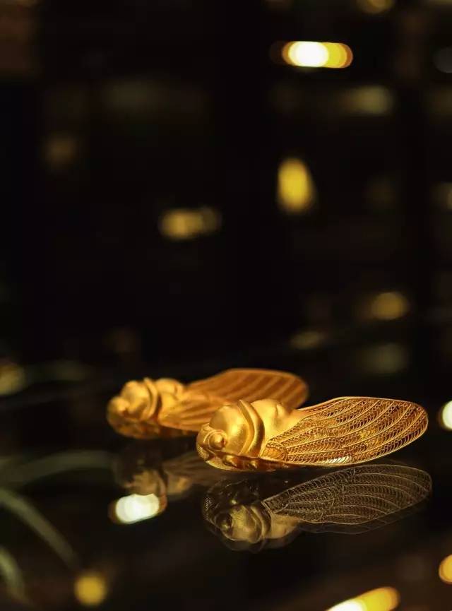 揭秘古法，如何通过把金子放入水中验证其真伪
