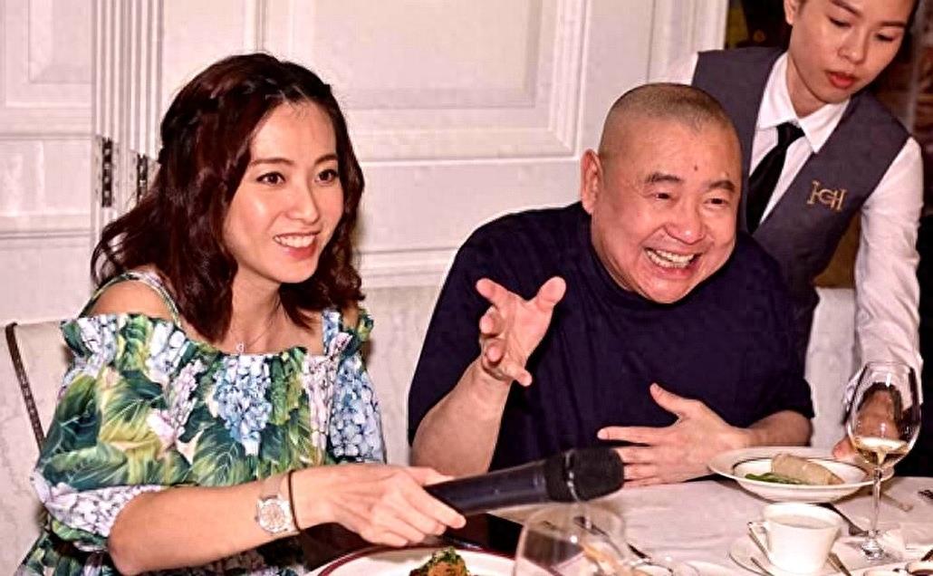 黄金珠宝的智慧之选，揭秘周大福何时最价宜