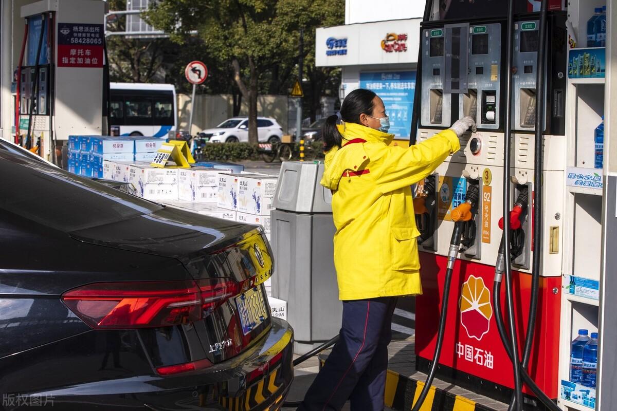 2022年油价还能下降吗？——全球能源市场动态与未来展望