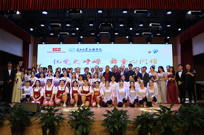 2035年香港特马展望，科技与文化交融的未来2023年香港今晚特马48期开奖结果查询