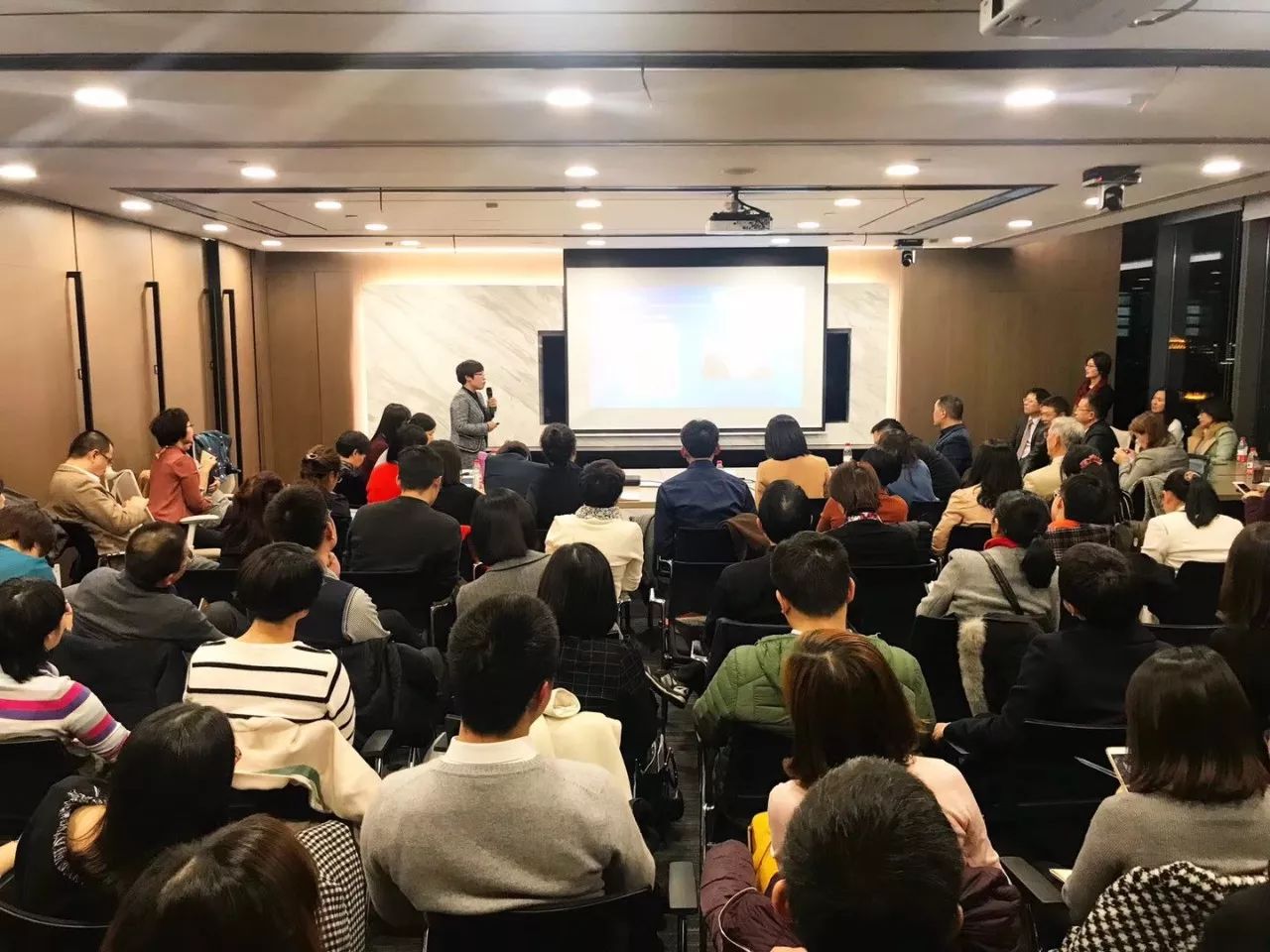 探索金六福心水论坛，汇聚智慧与机遇的财富交流平台金六福高手论坛