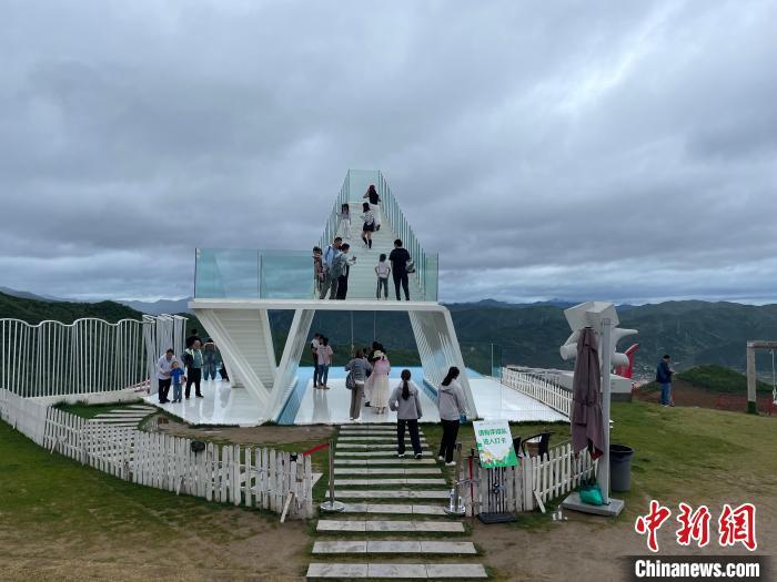 澳门新貌,探寻最精准的龙门之旅新澳门最精准正最精准龙门蚕