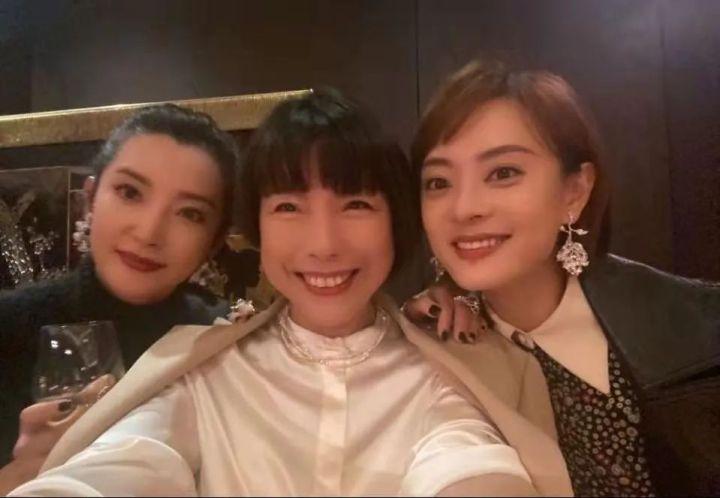 澳门六肖王小胖,揭秘背后的真相与图片集锦(最新版)网络迷思的剖析和理性思考澳门六肖王小胖图片大全集最新版