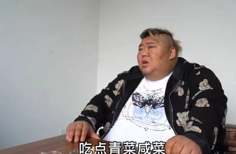 澳门六肖王小胖，从网络神话到现实生活的真实写照—最新现状图片大全解析澳门六肖王小胖现状图片大全最新版下载